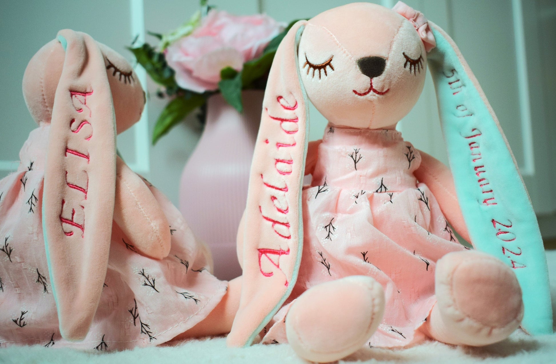 Adorable Customized Bunny: A Thoughtful Baby Shower Present for Newborns - Personalized Bunny with Embroidery