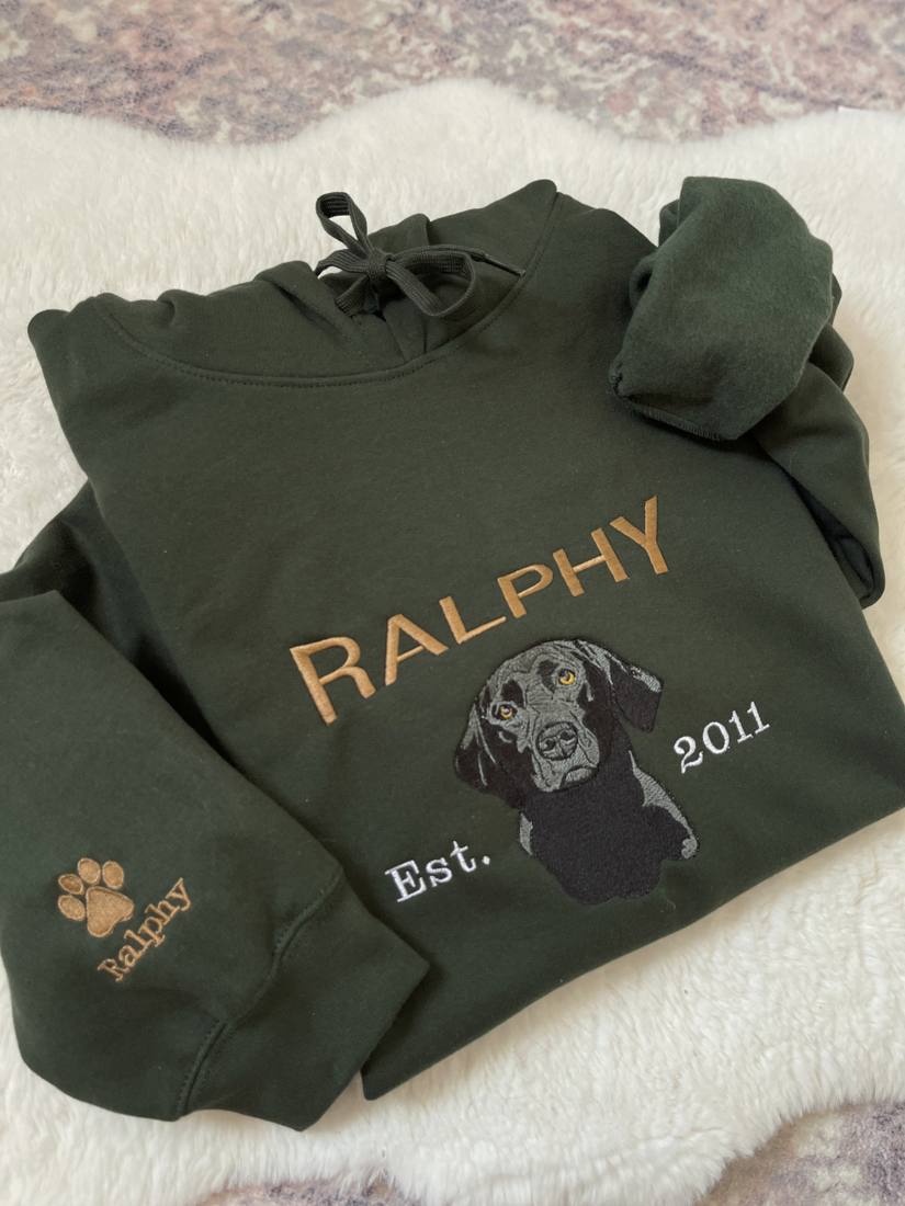 Pet portrait embroidered hoodie