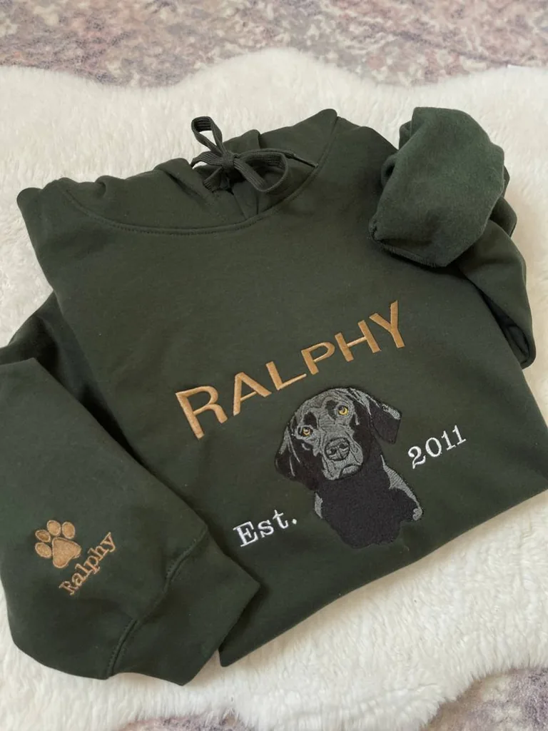 Pet portrait embroidered hoodie